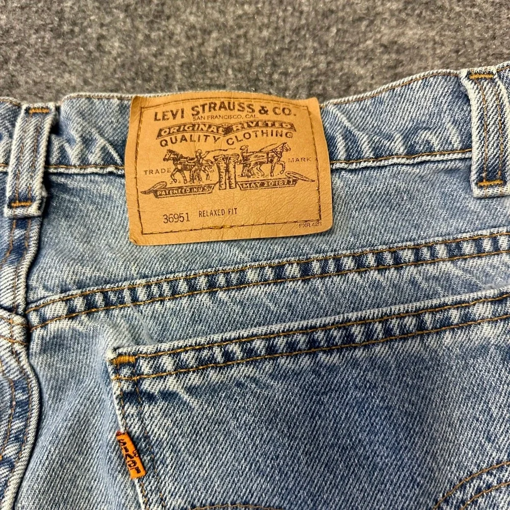 Levi's Shorts Womens Size 16 Light Wash Denim Relaxed Fit Orange Tab USA Made